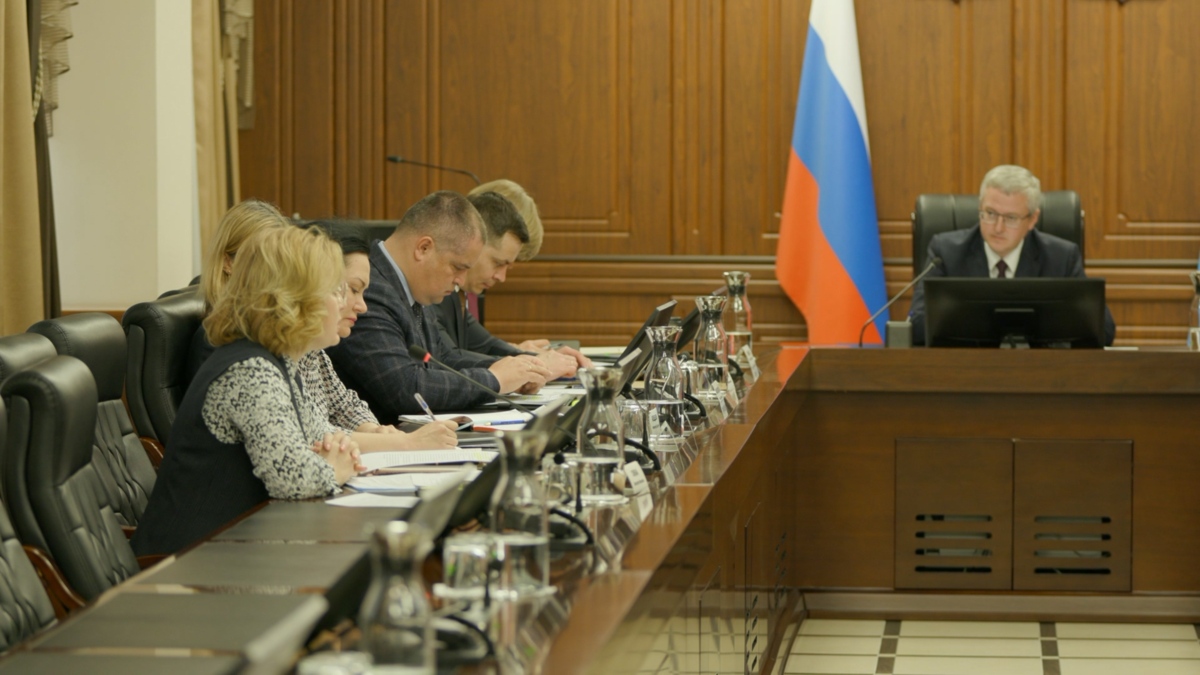 Глава Камчатки поручил усилить работу по информированию выпускников о наборе на целевое обучение