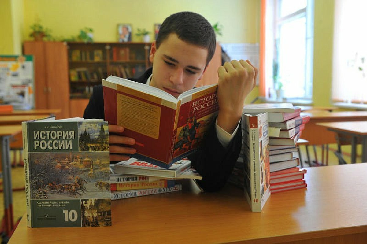 По оценке специалистов ФИПИ выпускники школ плохо знают исторических деятелей и слабо ориентируются в истории культуры
